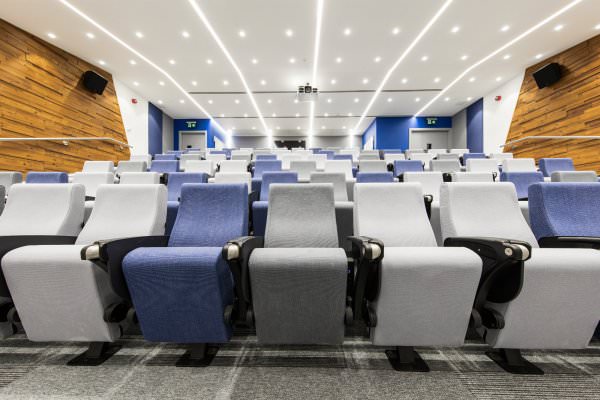dundee university lecture theatre